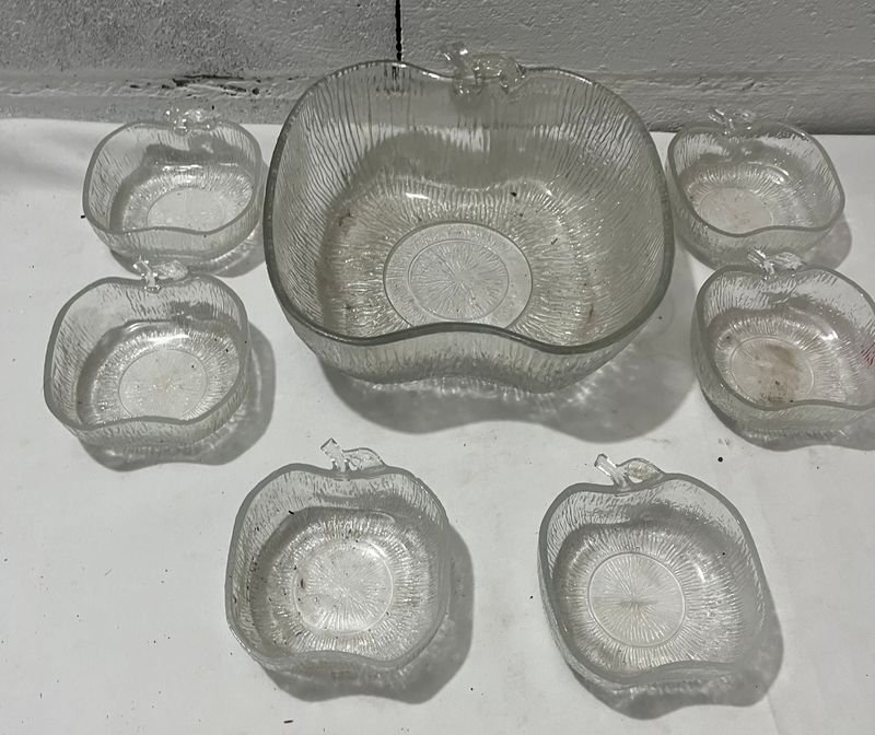 Lote anterior: Ponchera y compoteras de vidrio transparente