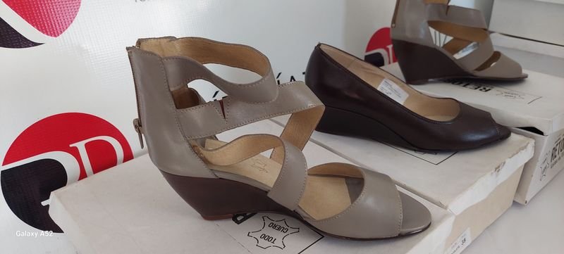 Zapatos de tacón alto en cuero - imagen 2