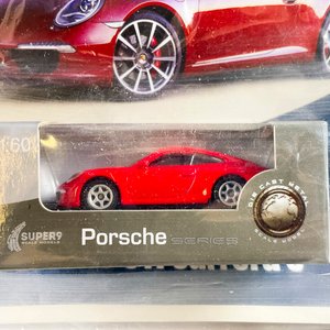 Dos Autos a Escala 1/60: Jeep Gladiator Rubicon y Porsche 911 Carrera - imagen 2
