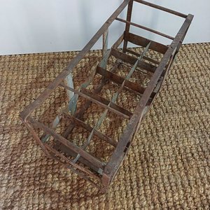 Antiguo Casillero Metálico para Botellas - imagen 4