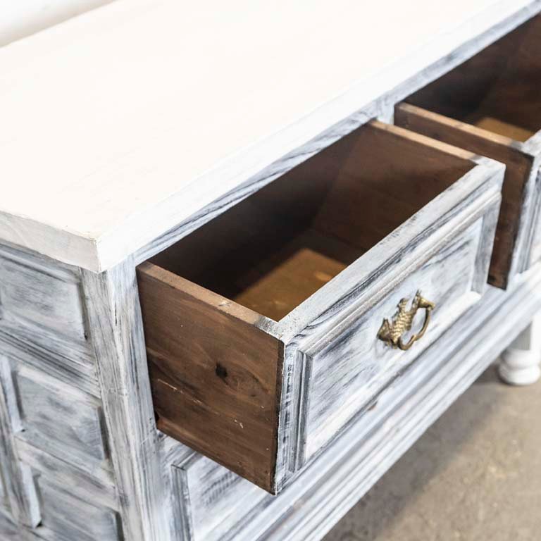 Mueble bajo con cuatro cajones de estilo clásico - imagen 3