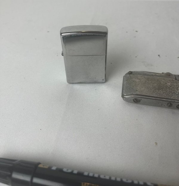 Par de encendedores para fumar - imagen 4