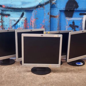 Lote siguiente: Lote de 5 Monitores HP L1706
