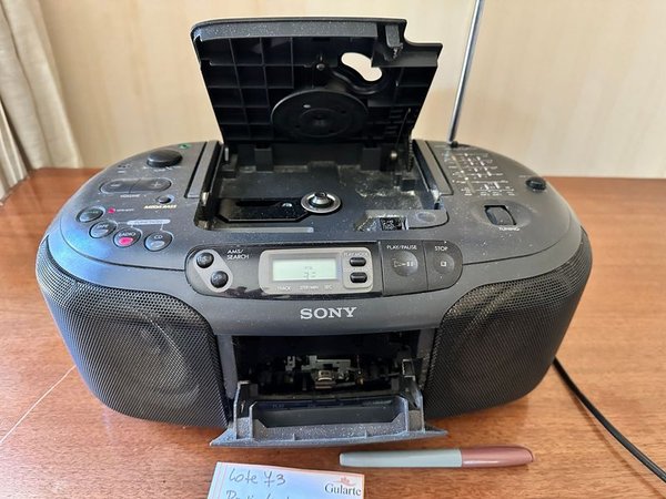 Radio con CD y cinta de cassette a la venta - imagen 4