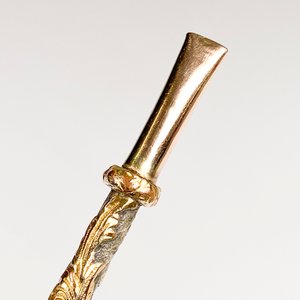Bombilla de Plata y Oro con Detalles Labrados - imagen 4