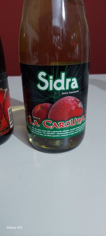 Dos botellas de vino La Carolina - imagen 3