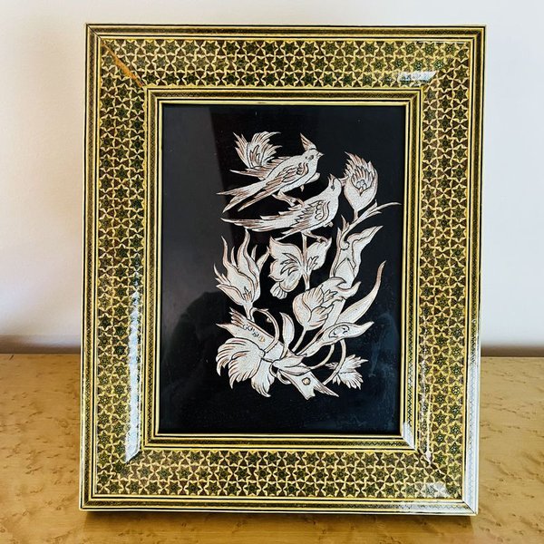 Cuadros iraníes con marco de madera y vidrio, motivo aves en relieve - imagen 4