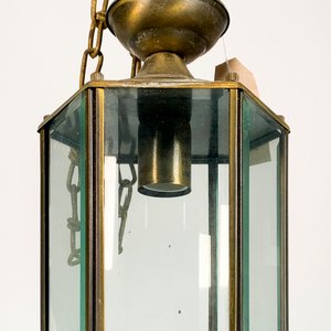 Farol Hexagonal de Bronce con Vidrios Biselados y Cadena - imagen 2