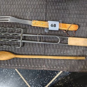 Bandeja Melamínica con Azucarero, Porta Tazas y Utensilios para Asado - imagen 4