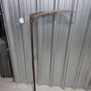 Lote de Herramientas de Jardín y Trabajo: Palas, Serrucho, Guadaña y Rastrillo - imagen 11