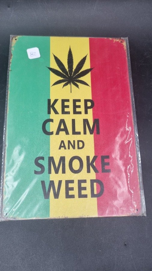 Chapa Decorativa "Keep Calm and Smoke Weed" 30x20 cm