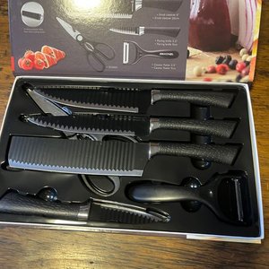 Set de 6 Cuchillos EREAS THOS con Tijera y Pela Papas - imagen 3