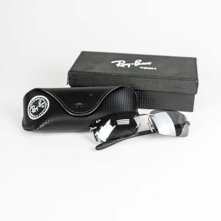 Lote anterior: Lentes de sol imitación Ray Ban con estuche y caja