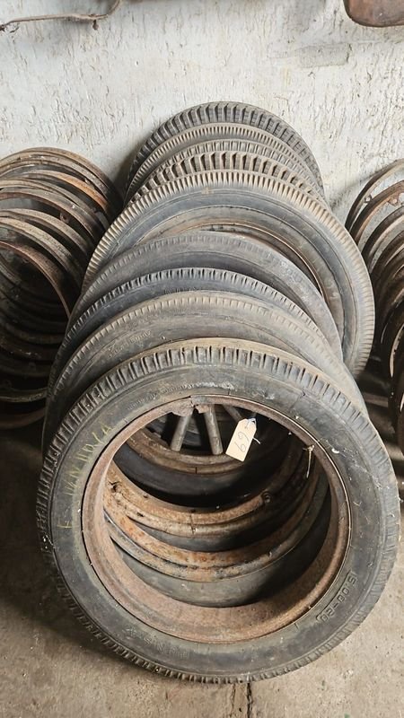 Lote de 10 Ruedas Vintage de Diversas Marcas