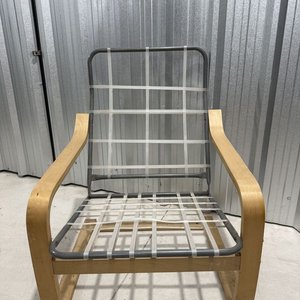 Sillón Estructura Madera y Metal con Cojines Negros - imagen 2