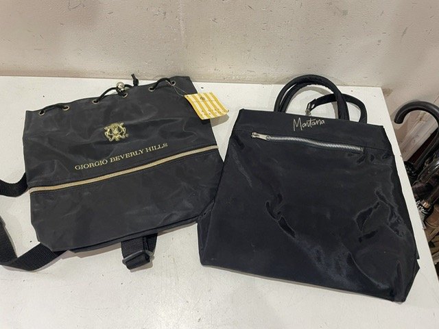 Lote anterior: Dos bolsas de viaje en excelente condición