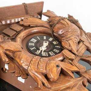 Reloj de Cuco Suizo con Movimiento Musical y Detalles Tallados - imagen 2