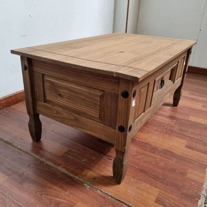 Mesa Ratona Estilo Campestre de Madera con Cajón y Tirador de Forja - imagen 3