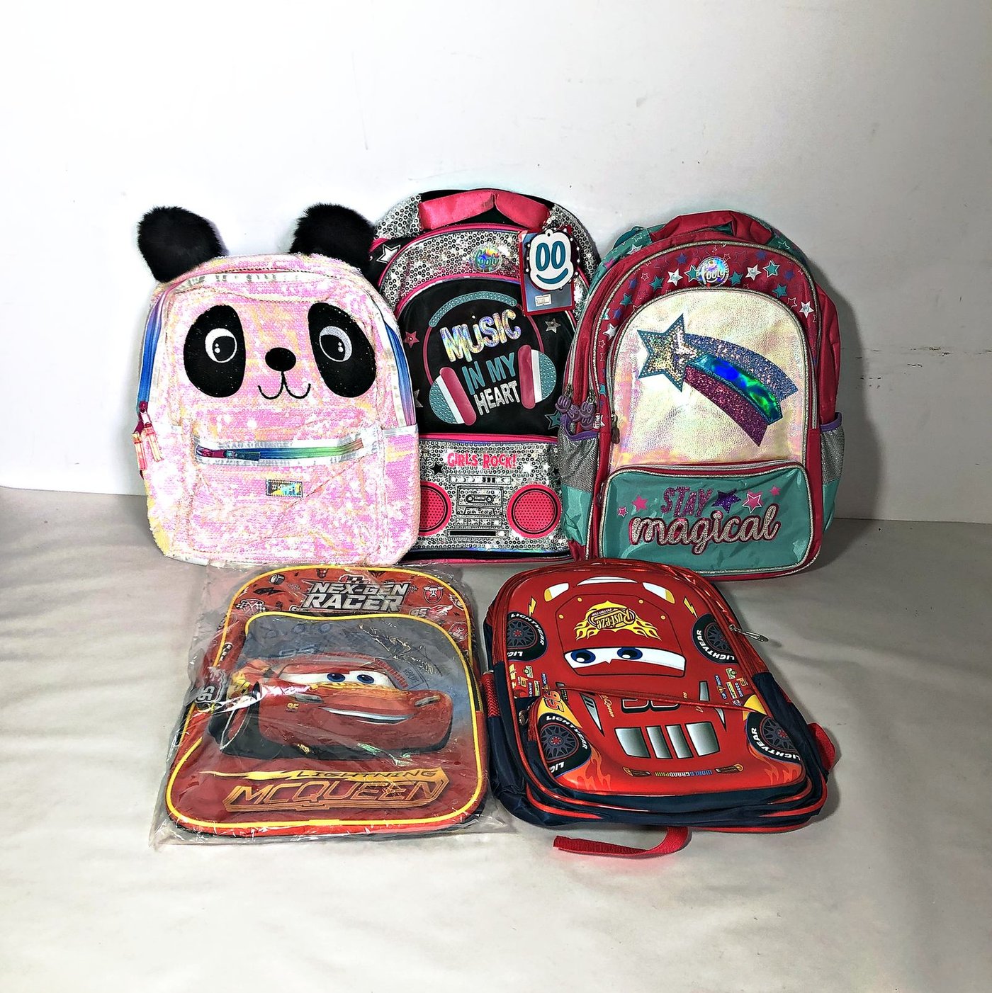 Lote de 5 Mochilas Infantiles: Panda, Cars y Estrellas Brillantes