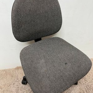 Silla de Oficina Giratoria Tapizada en Tela Gris - imagen 2