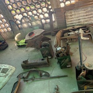 Lote siguiente: Lote de Repuestos y Chapa para Volkswagen Fusca