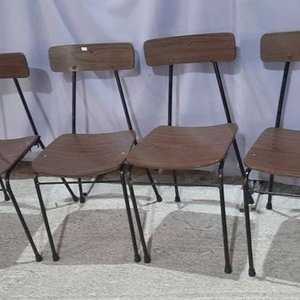 Mesa Marrón con 4 Sillas de Madera y Metal - imagen 2