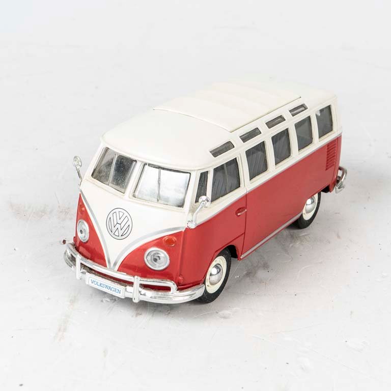 Camioneta Comby escala 2/25 colección Maisto