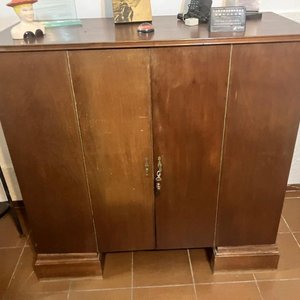 Mueble Escritorio Adaptado con Puertas y Llaves - imagen 5