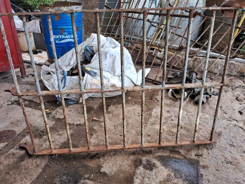 Item 896332 - Image 2