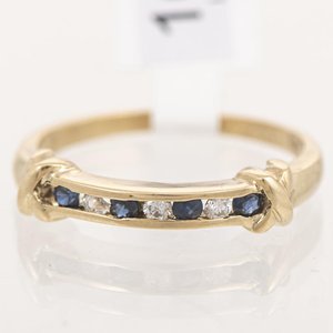 Lote siguiente: Anillo de Oro 18k con Zafiros y Circonias Talla 18.5 mm