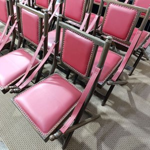 Seis Sillas Plegables de Madera Maciza con Asiento y Respaldo de Cuero Rojo - imagen 4