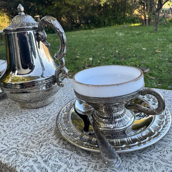 1 juego de té en acero inoxidable y porcelana de alta calidad en caja sin uso (1 tetera, 2 tazas, 2 platillos y 2 cucharitas) - imagen 1