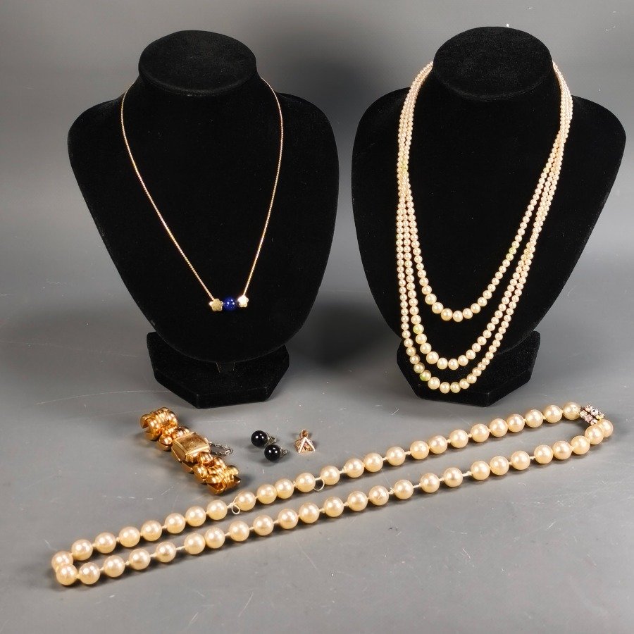 Item 16425 - Image 0