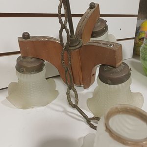 Lote de Arañas de Bronce y Madera con Tulipán y Plafón - imagen 4
