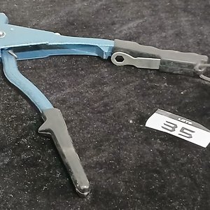Lote de Herramientas: Remachadora, Llave Stillson, Llaves Fijas y Mandril - imagen 5