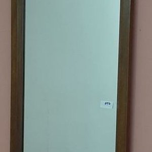 Espejo Rectangular con Marco de Madera Oscura - imagen 1