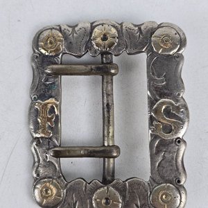 Hebilla de Cinturón Antigua en Plata y Oro con Iniciales - imagen 2