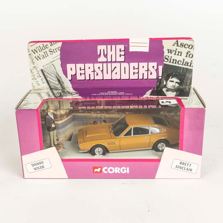 Auto Aston Martin DBS escala 1/36 colección Corgi en su caja original