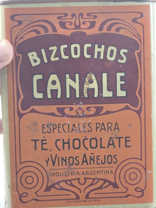 Lata de bizcochos en chapa litografiada argentina, antigua y rara - imagen 5