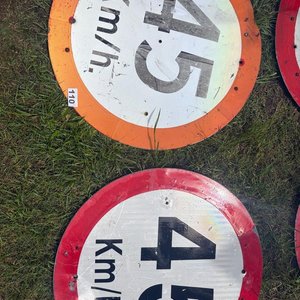 Lote de 5 Carteles Señalización Vial 45 km/h - imagen 1