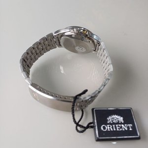 Reloj Orient Automático Acero Inoxidable Esfera Plateada - imagen 7