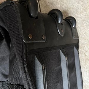Bolso de Viaje Dony Grande Negro con Ruedas y Bolsillos - imagen 2