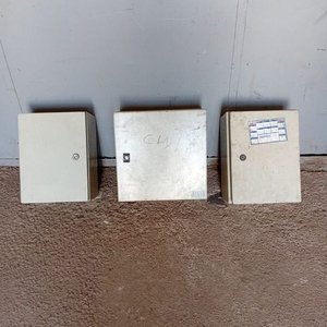 Lote anterior: 3 Tableros Eléctricos Metálicos Grandes y 1 de 40x40cm