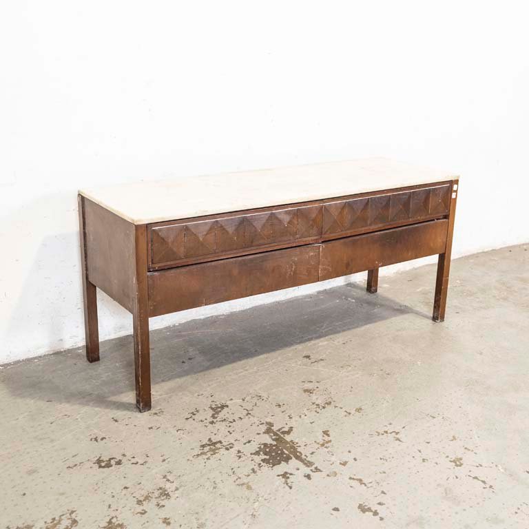 Item 2099400 - Image 0