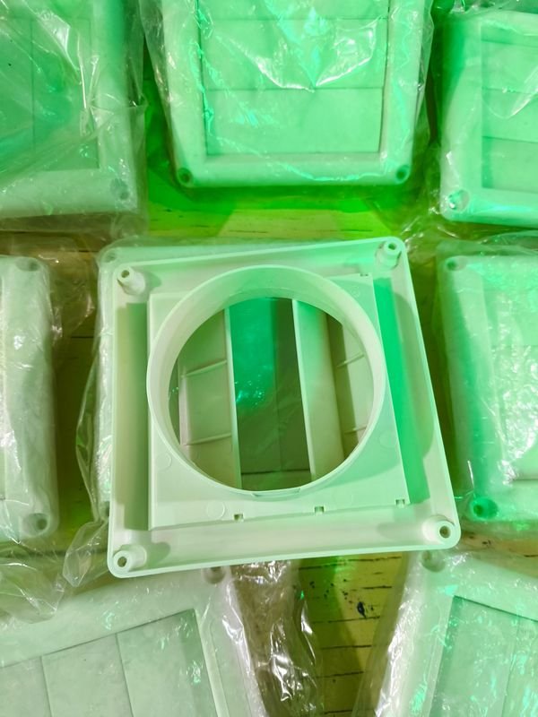 Ventiladores de Plástico con Ventilador y Parabrisas - imagen 3