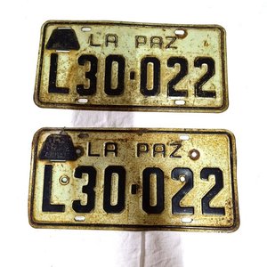 Par de Matrículas Originales La Paz Dpto. Colonia - imagen 1