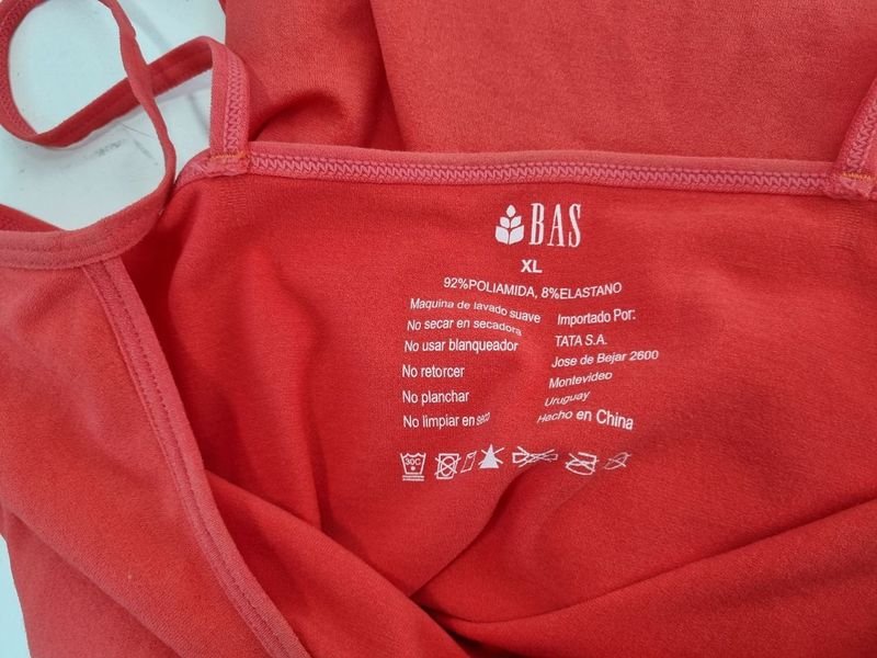 Ropa de mujer en buen estado - imagen 4