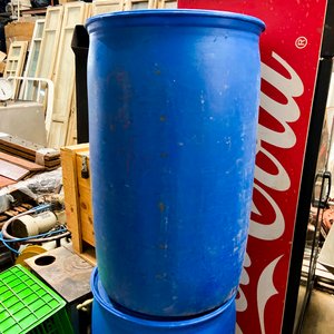 Dos tarrinas azules 200 litros usadas - imagen 3