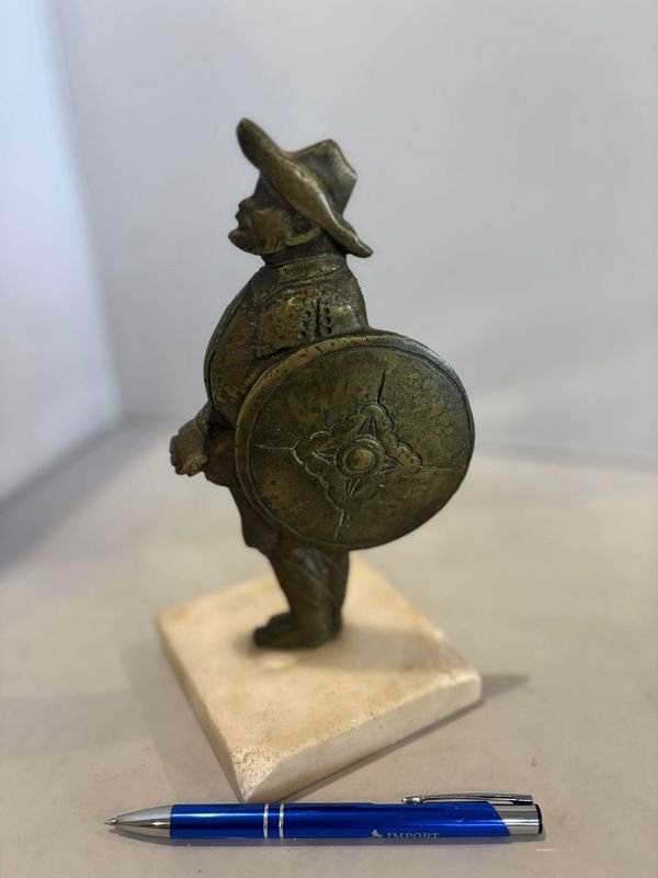 Estatuilla de Sancho Panza de bronce - imagen 2