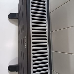 Estufa Eléctrica Xion Negra con Patas - imagen 3